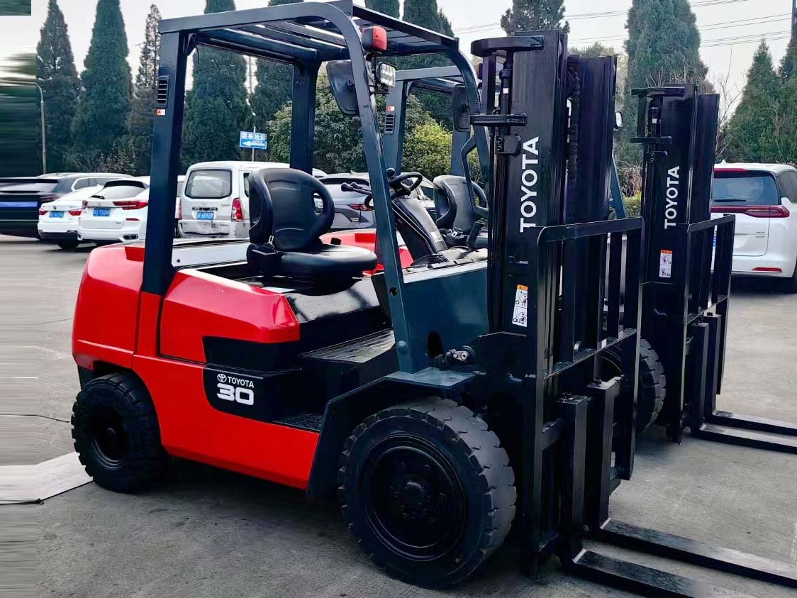 TOYOTA forklift