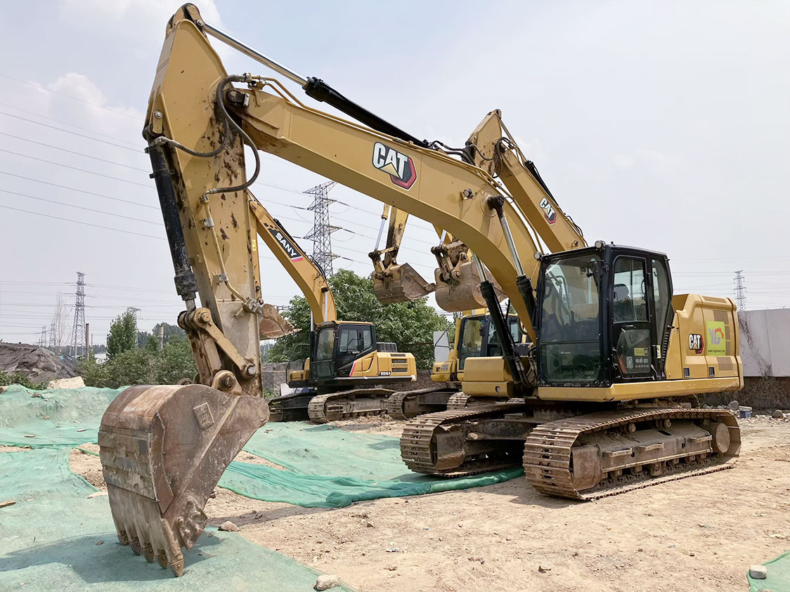 CAT 320GC